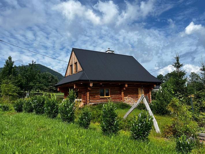 Apartament wakacyjny dla 8 osób, z Taras i Ogród oraz Sauna i Widok w Kasina Wielka