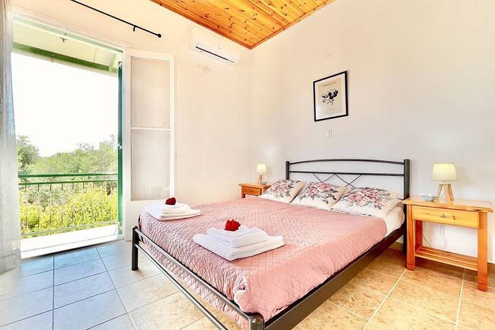 Astra Beach House in Astrakeri Bay in Korfu