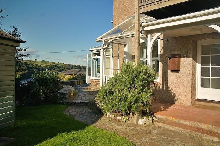 Holiday rental for 7 people, with terrace and garden in Bantham