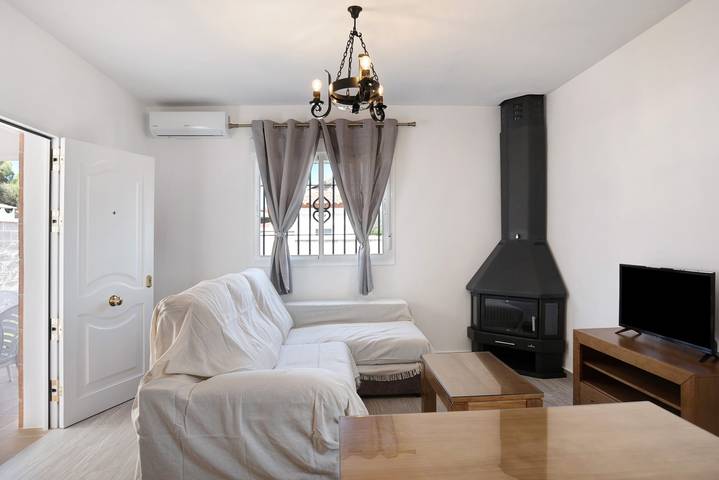 Casa Torre de Meca 2 con piscina compartida y vistas a la montaña in Los Caños de Meca, Barbate