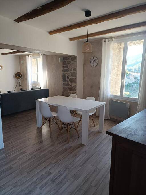 Appartement entier, Two-Bedroom Apartment in Val-d'Aigoual, Parc national des Cévennes