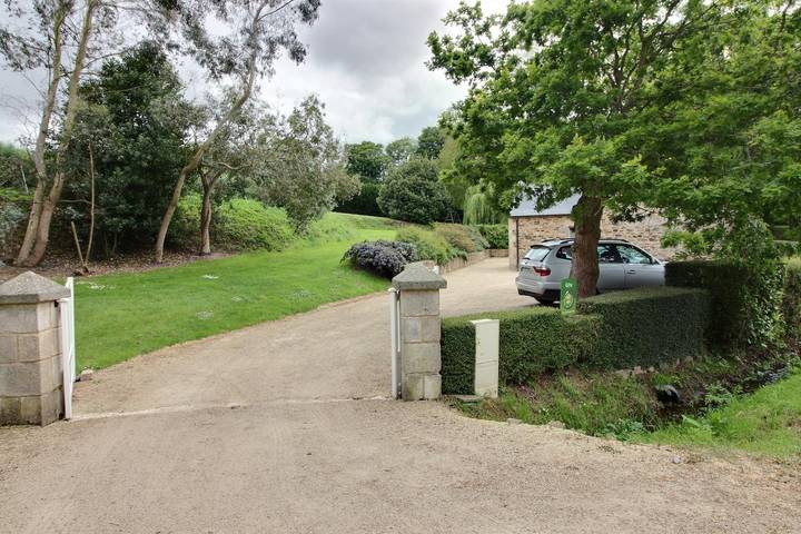 Gîte pour 5 personnes, avec jardin et terrasse à Minihy-Tréguier - 2