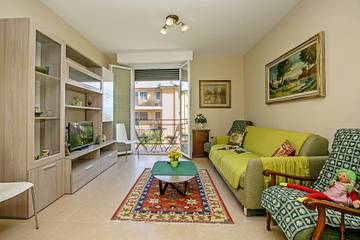 Holiday Rental for 5 People in Desenzano del Garda, Garda Mountains, Photo 1