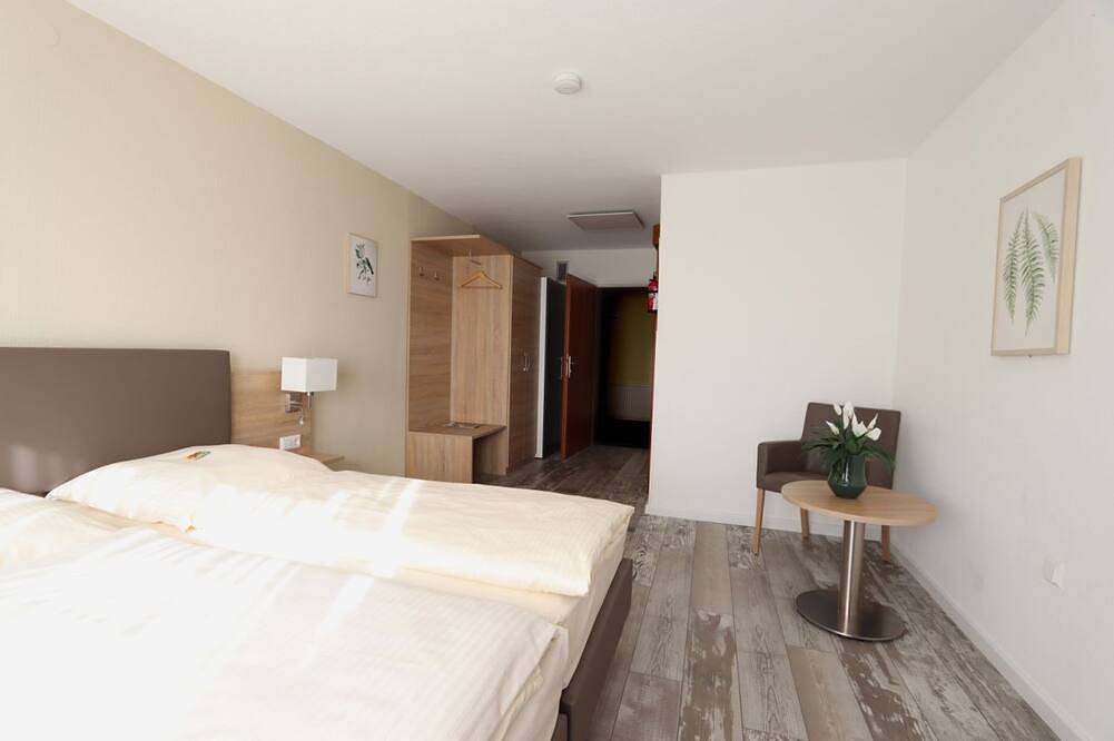 Ganze Wohnung, Ein-Zimmer-Apartment Deluxe in Ostfildern, Landkreis Esslingen