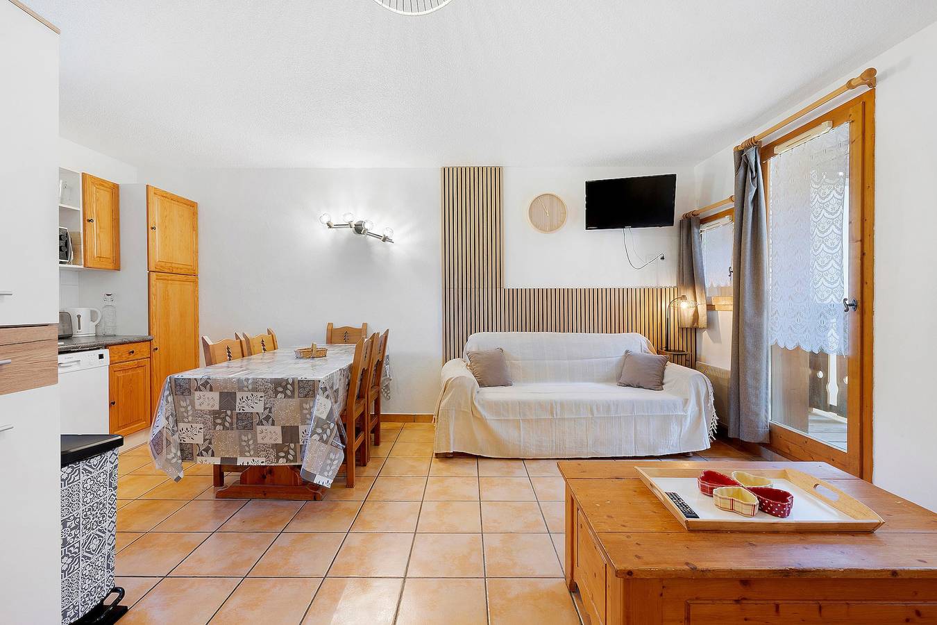 Appartement entier, Appartement "Le Soleil des Alpages" avec vue montagne (pistes) et balcon in La Plagne, La Plagne-Tarentaise