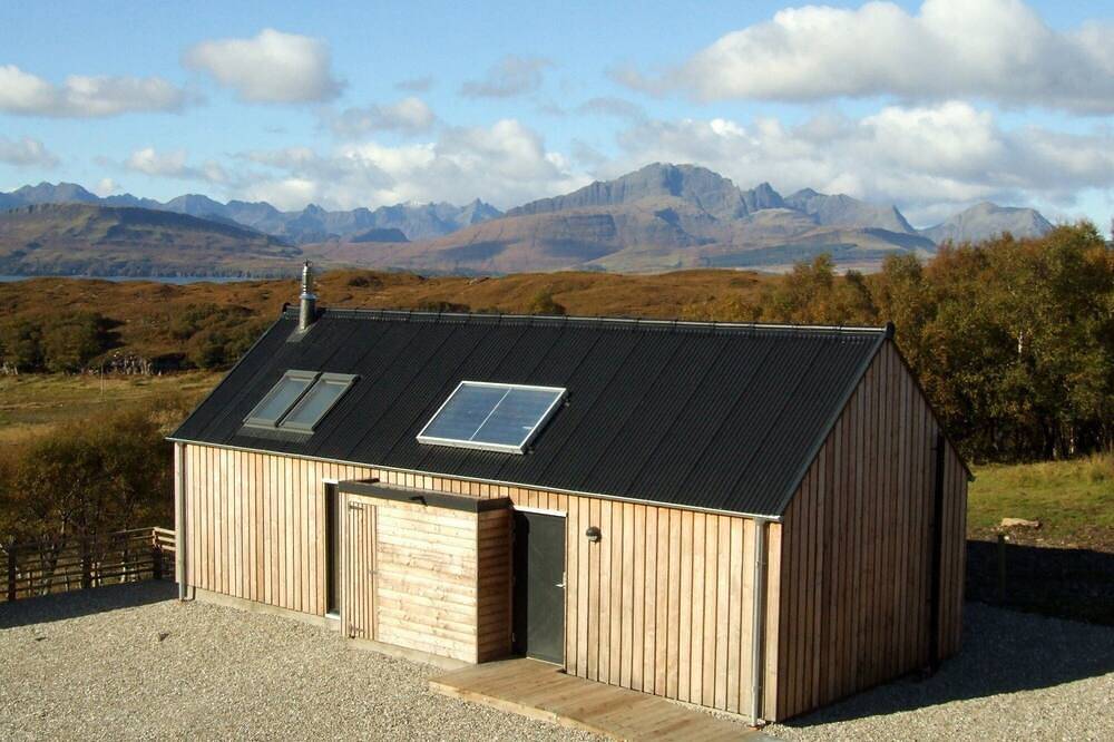 Gezellig Modern Cottage, Glorieus Zee & Bergzicht. in Highlands