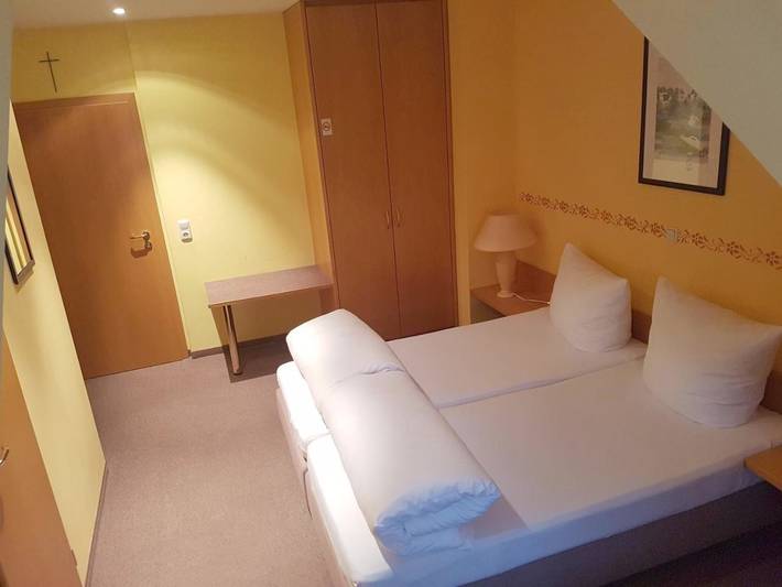 Hotel für 2 Personen, mit Terrasse in Litzendorf - 4