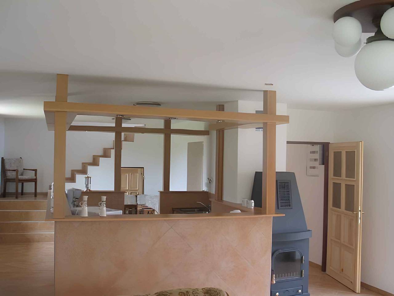 Ganze Ferienwohnung, Ferienwohnung mit Außenpool am Hof  in Ponědraž, Neuhaus und Umgebung