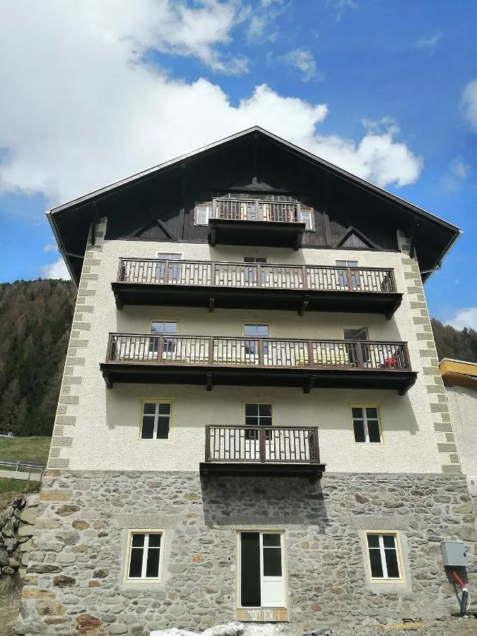 Ferienwohnung für 4 Personen, mit Balkon und Ausblick sowie Garten - 1