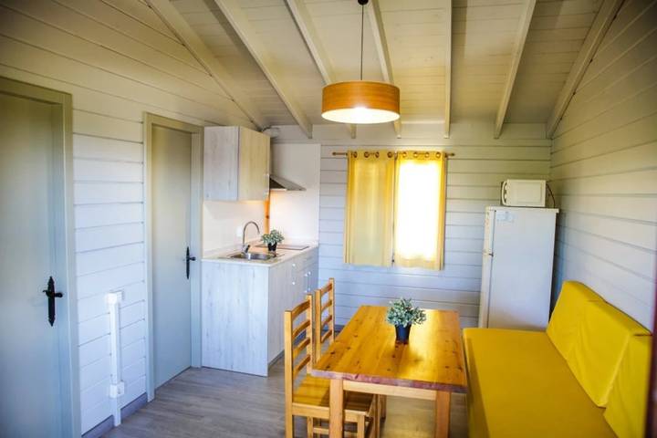 Camping pour 5 personnes, avec piscine ainsi que bassin pour enfant et terrasse à Cambrils - 4