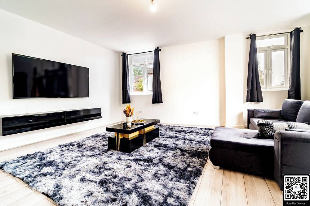 Ganze Wohnung, Lux 2Bdr Flat By Luton Station/Airport/City Centre - 30min to Kings X St Pancras in Luton, Chiltern Hills