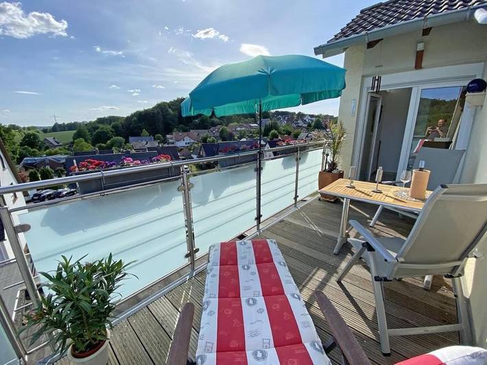 Ferienwohnung für 4 Personen, mit Balkon und Terrasse sowie Garten und Ausblick in Georgsmarienhütte - 2