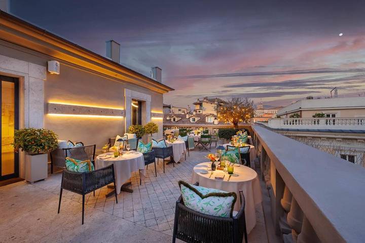 Hotel per 5 persone, con terrazza in Pantheon (Roma)
