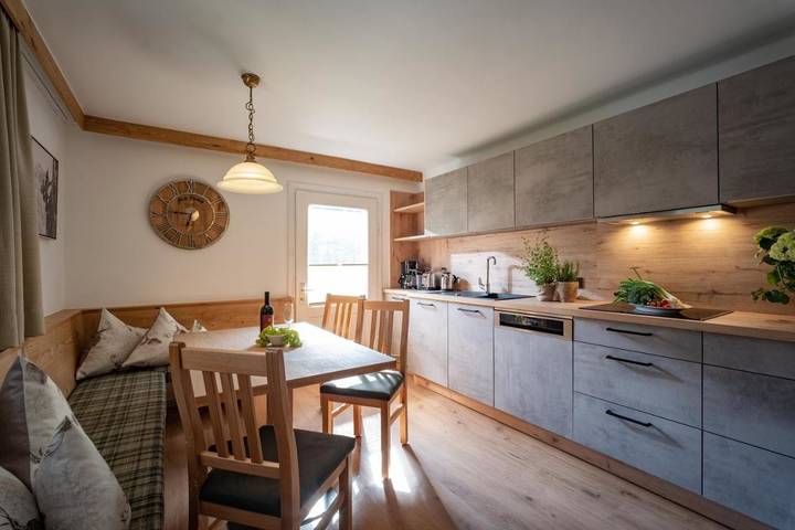 Chalet für 13 Personen, mit Garten und Ausblick in Mayrhofen - 2