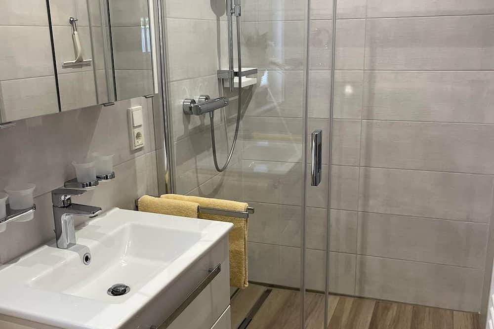Ganze Wohnung, Ferienwohnung 2 - Mosel-Ferienwohnungen in Ürzig, Bernkastel-Kues & Umgebung