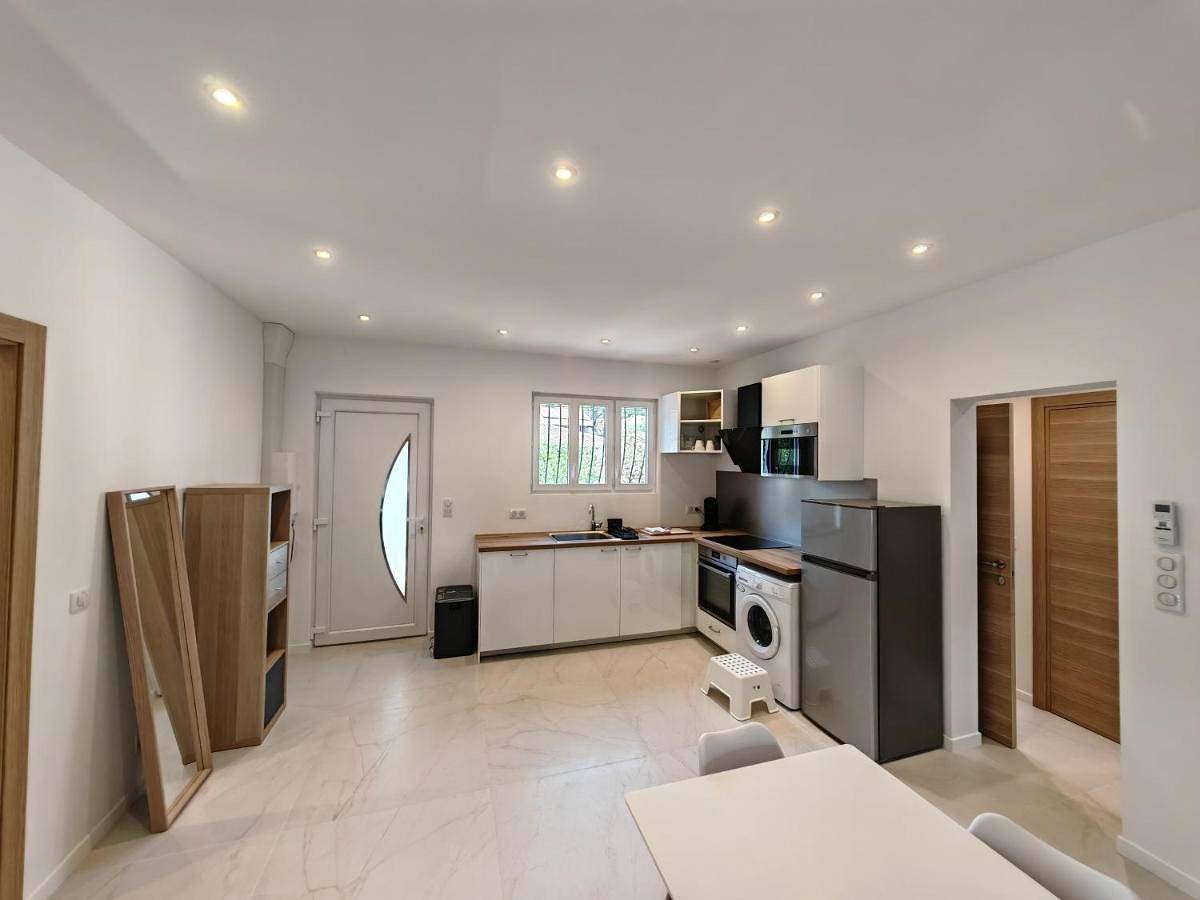 Petite villa climatisée Jardin in Golfe-Juan, Vallauris