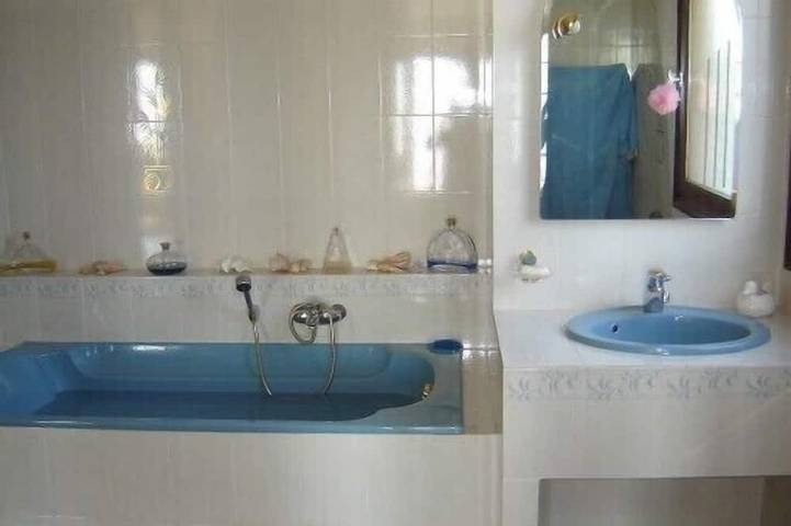 Villa pour 8 personnes, avec jardin à Bastia - 4