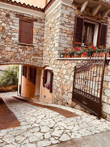 Cottage pour 2 personnes, avec vue et terrasse à Orgosolo