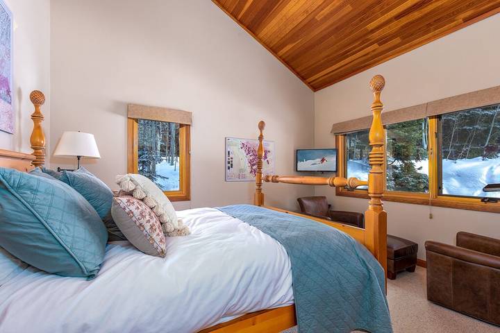 Vacation rental for 8 people, with yard and balcony as well as hot tub in Deer Valley