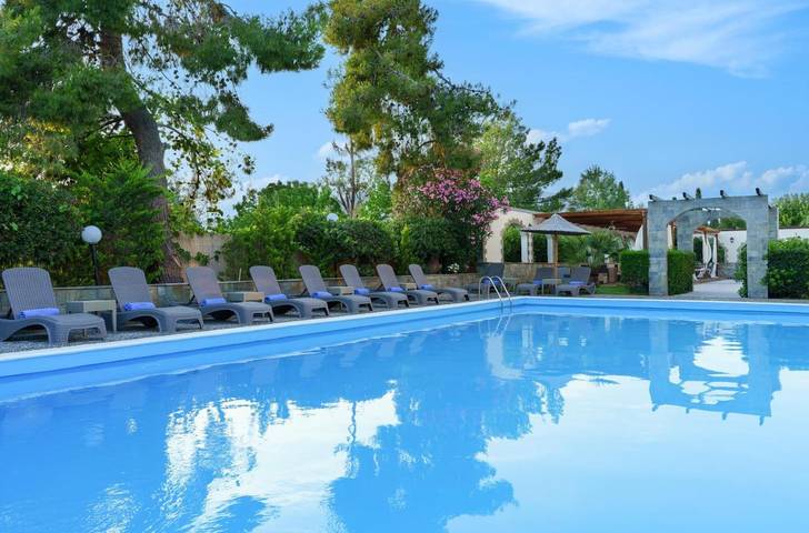 Hôtel pour 2 personnes, avec Balcon ainsi que Terrasse et Piscine