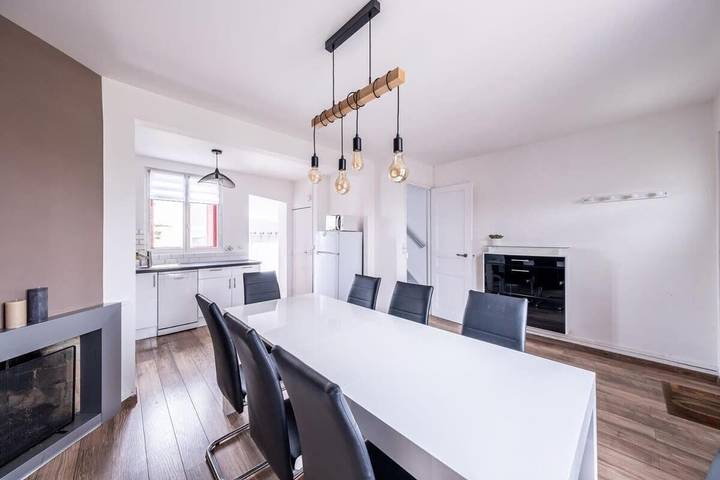 Gîte pour 6 personnes, avec jardin dans Dammartin-sur-Tigeaux