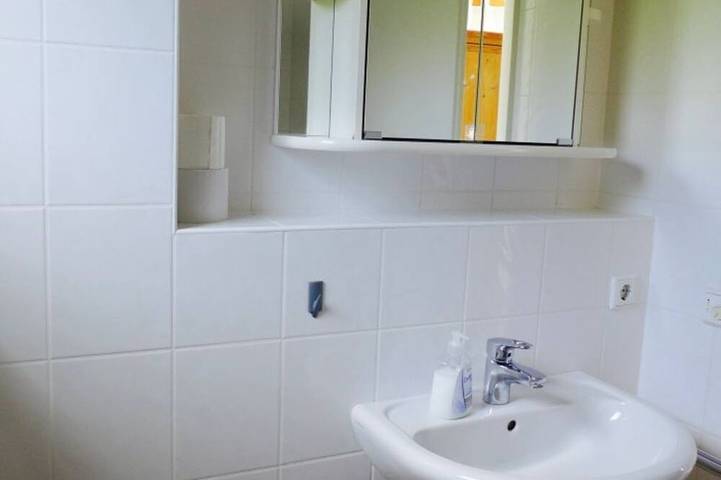 Ferienwohnung für 3 Personen, mit Garten und Terrasse am Starnberger See - 4