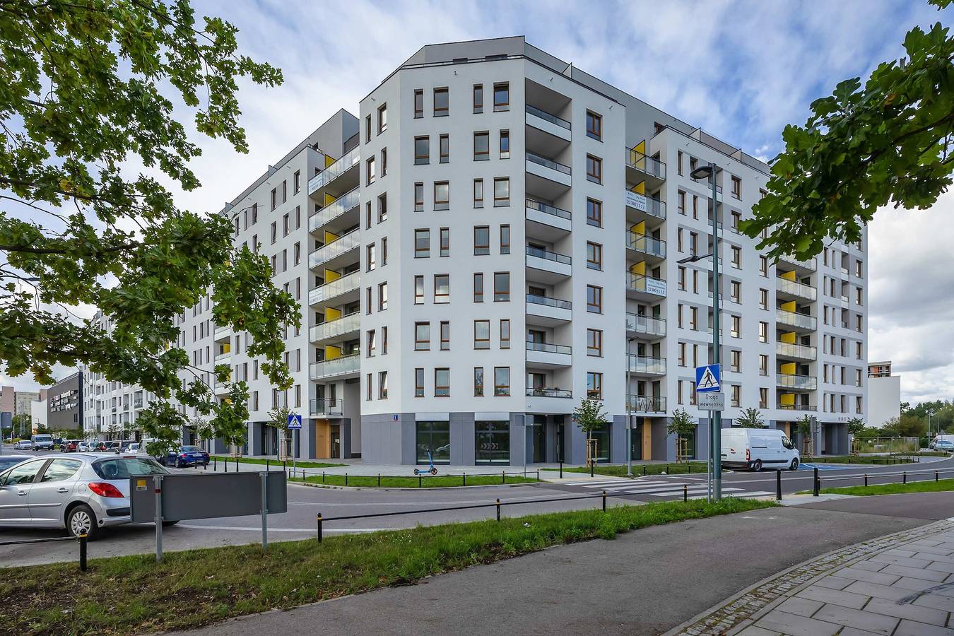 Ganze Wohnung, Modern Apartment in Tarchomin | Parking in Garage in Białołęka, Warschau