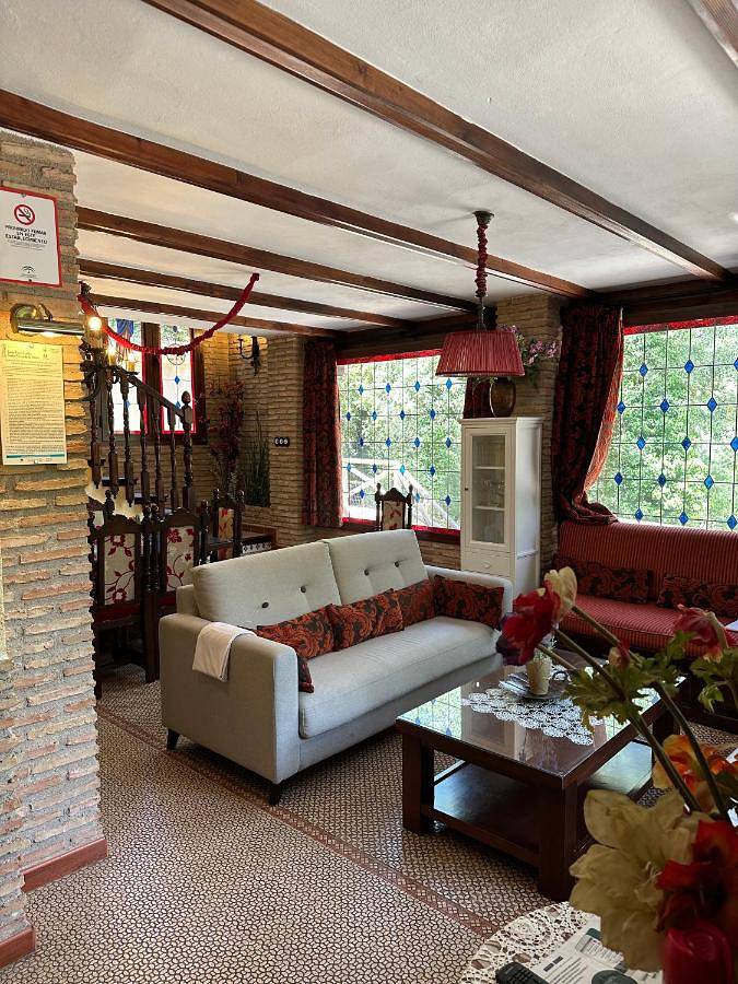 Casa de vacaciones para 9 personas, con Balcón y Terraza además de Jardín y Piscina en Sierra de Cazorla - 4
