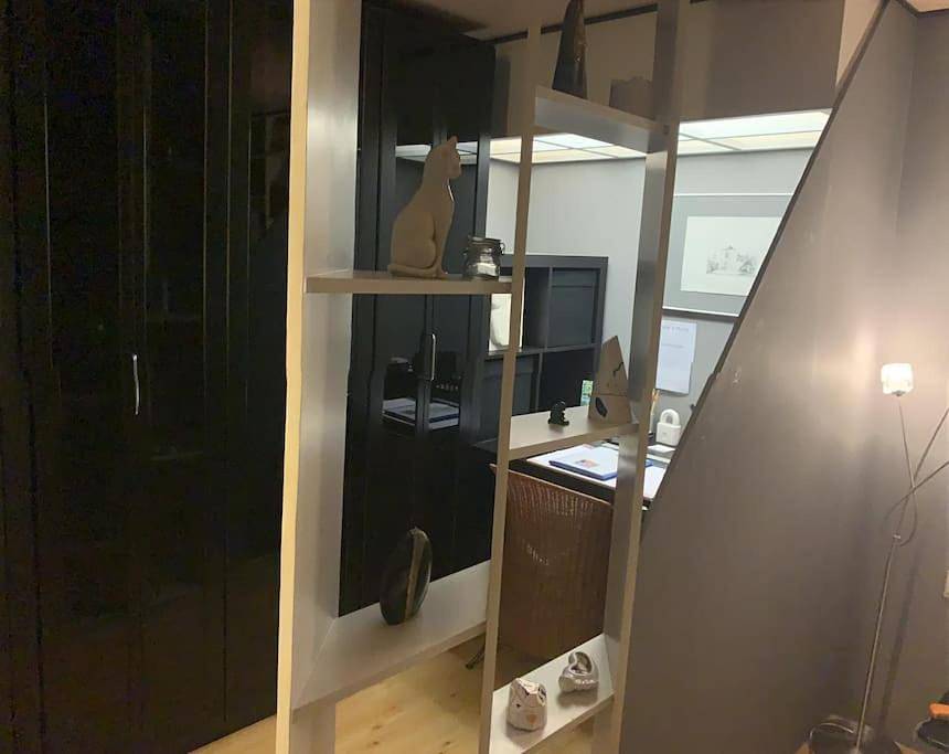 Appartement de vacances entier, Deluxe Room (2 Adults + 1 Child) in Frameries, Hainaut