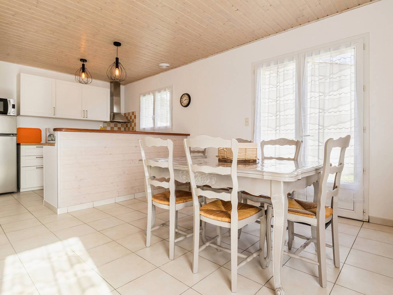 Casa tradicional, cerca de playas, Wifi, jardín in Bourgneuf-en-Retz, Valle del Loira