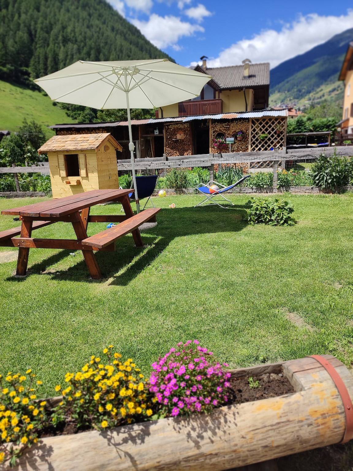Ganze Wohnung, Apartment 'Casa Vacanze Heidi in Val Di Rabbi' mit Bergblick, Balkon und Wlan in San Bernardo (Rabbi), Rabbi