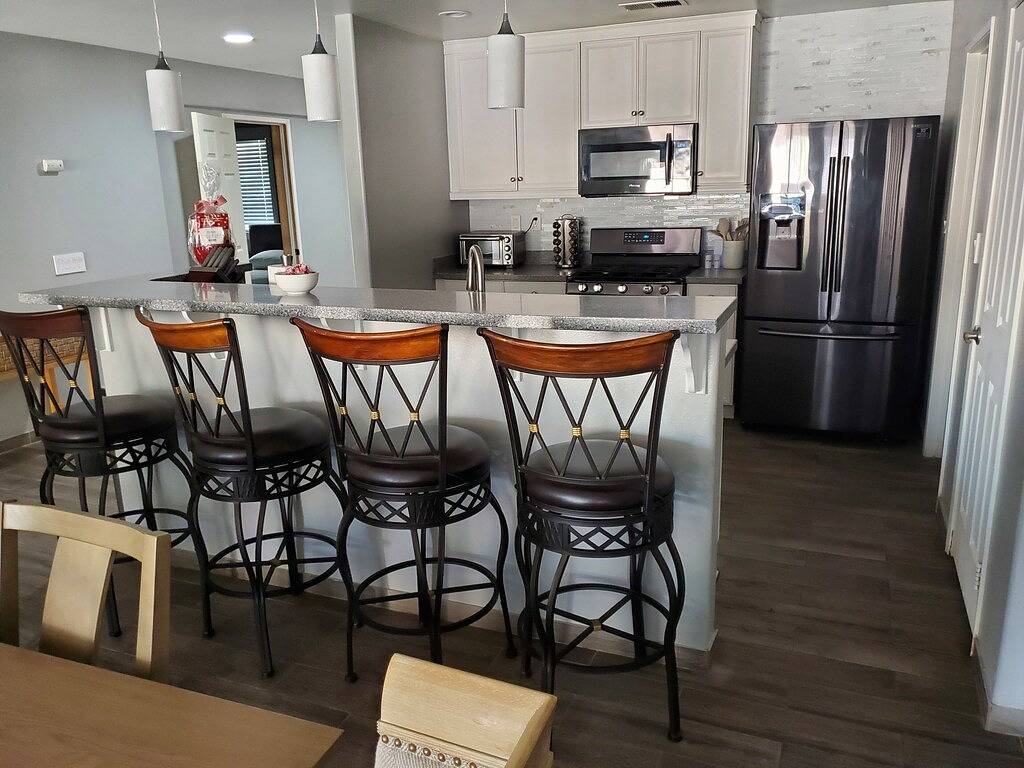 Peaceful Home - 7 minutes from empire polo club in Coachella, Coachella Valley