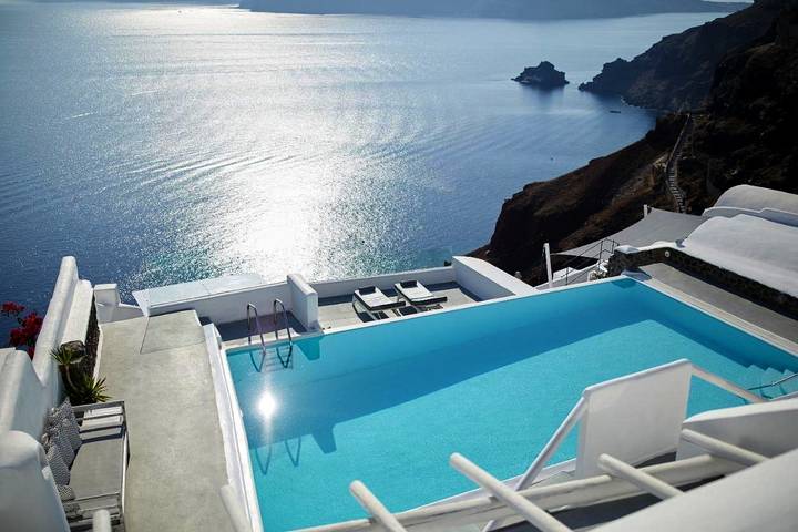 Hôtel pour 2 personnes, avec terrasse ainsi que vue et piscine