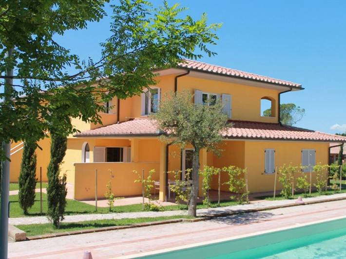 Appartamento per 3 persone, con giardino e piscina a Scarlino