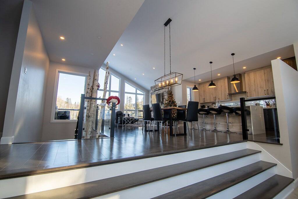 Glamping for 11 Guests in Sainte-Béatrix, Quebec