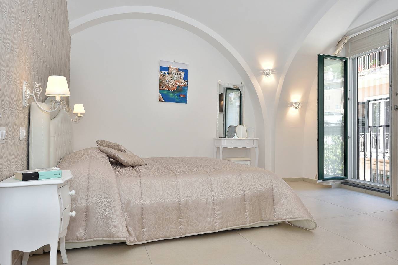 Ganze Wohnung, Helles Appartement in Minori, 67 m², in Strandnähe in Minori, Amalfiküste