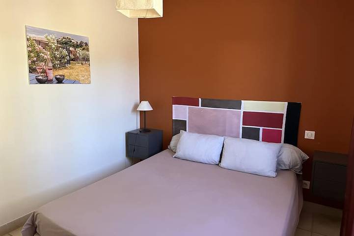 Gîte pour 4 personnes, avec terrasse ainsi que jacuzzi et jardin à Crillon-le-Brave - 2