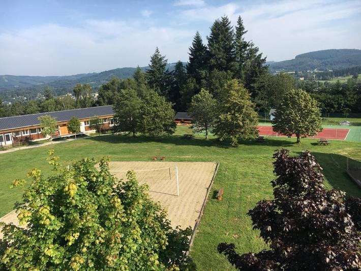 Gîte pour 2 personnes, avec Balcon et Terrasse ainsi que Jardin et Piscine