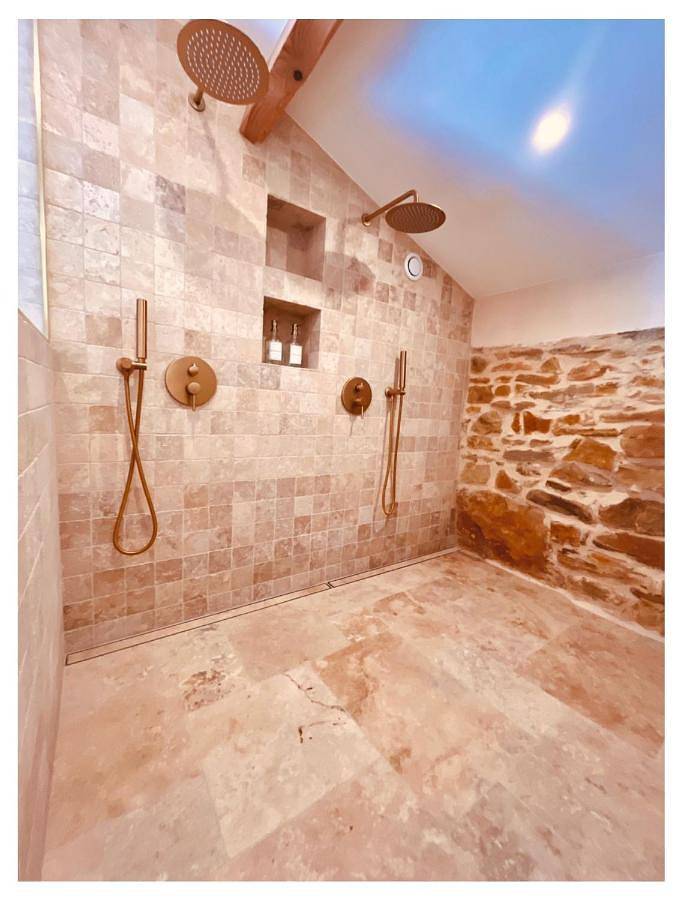 Location de vacances pour 2 personnes, avec vue ainsi que jardin et piscine à Le Beausset - 4