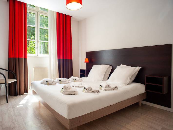 Gîte pour 6 personnes, avec piscine à Dinan - 4