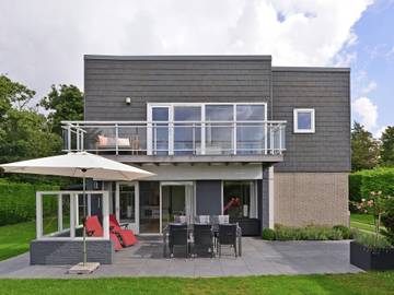 Ferienhaus für 8 Personen, mit Balkon, kinderfreundlich in Kamperland