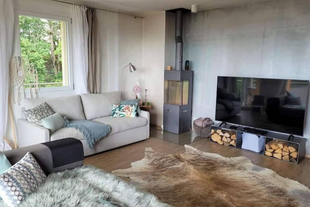 Appartement entier, Relax with a view of Mont Blanc and Lake Geneva in St-Cergue, Saint-Cergue