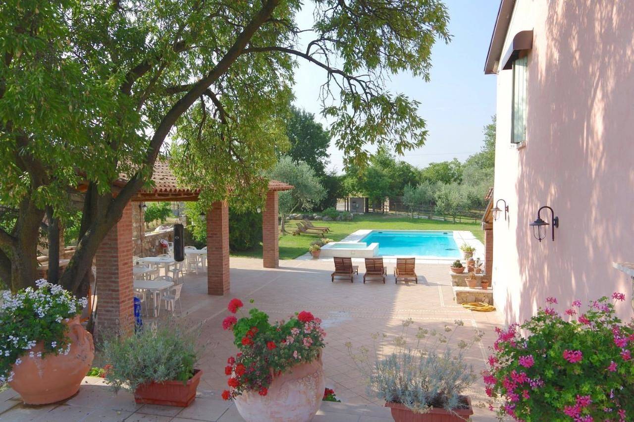 Monolocale intero, Agriturismo La Casa Del Mandorlo in Monzambano, Lago di Garda