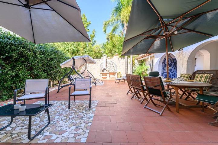 Villa per 4 persone, con panorama e piscina nonché giardino - 1
