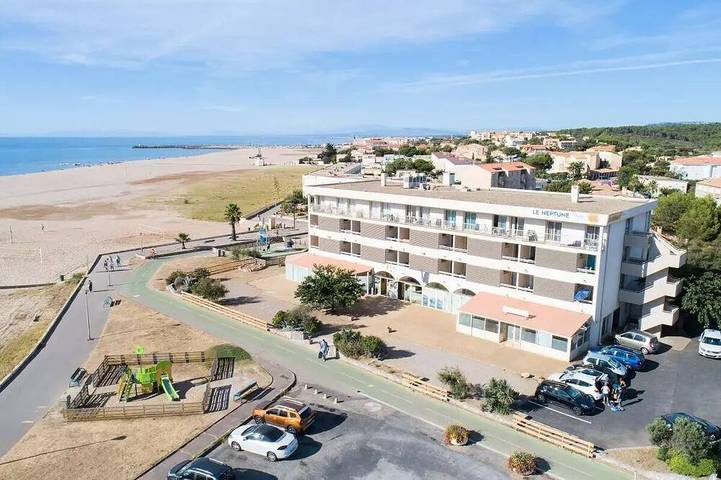 Gîte pour 2 personnes, avec balcon dans Office De Tourisme Saint Pierre La Mer - 4