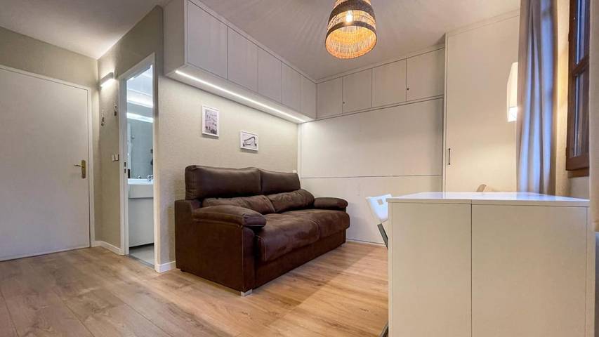 Gîte pour 3 personnes, avec piscine ainsi que jardin et sauna à Enveitg - 4