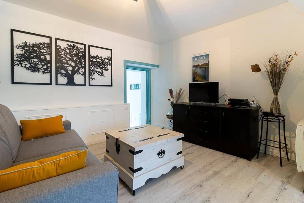 Appartement entier, One-Bedroom Apartment in Malestroit, Région de Vannes