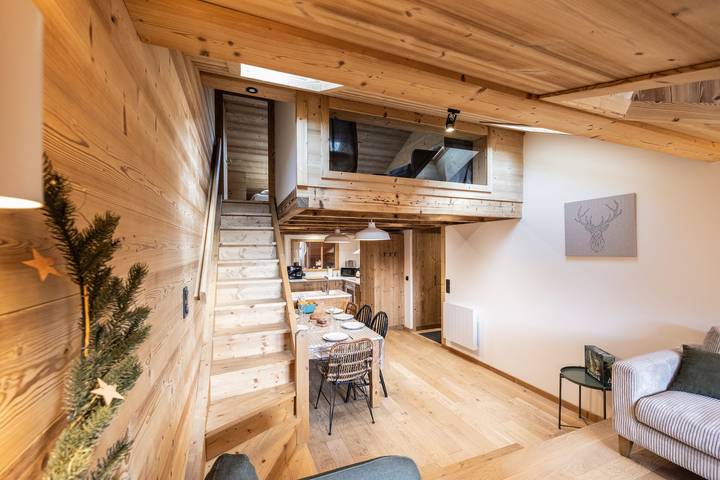Apartamento entero, Casa de vacaciones «L'alpin» con vistas a la montaña in La Féclaz, Les Déserts