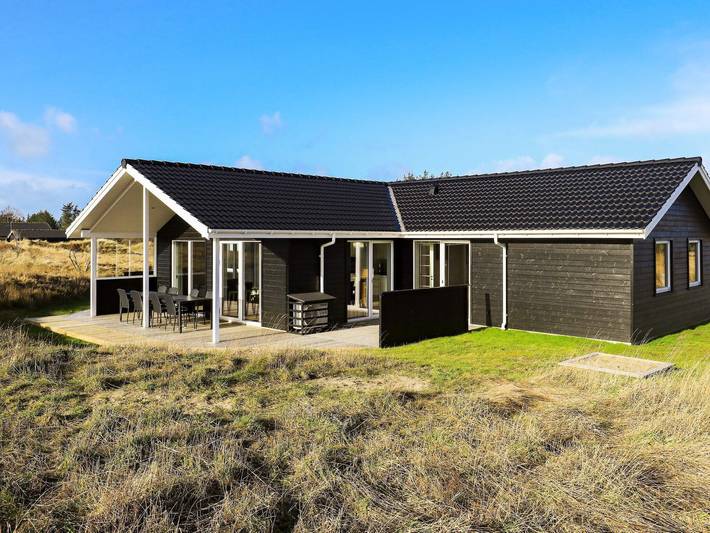 Ferienhaus für 8 Personen, mit Whirlpool und Terrasse sowie Sauna in Hirtshals region