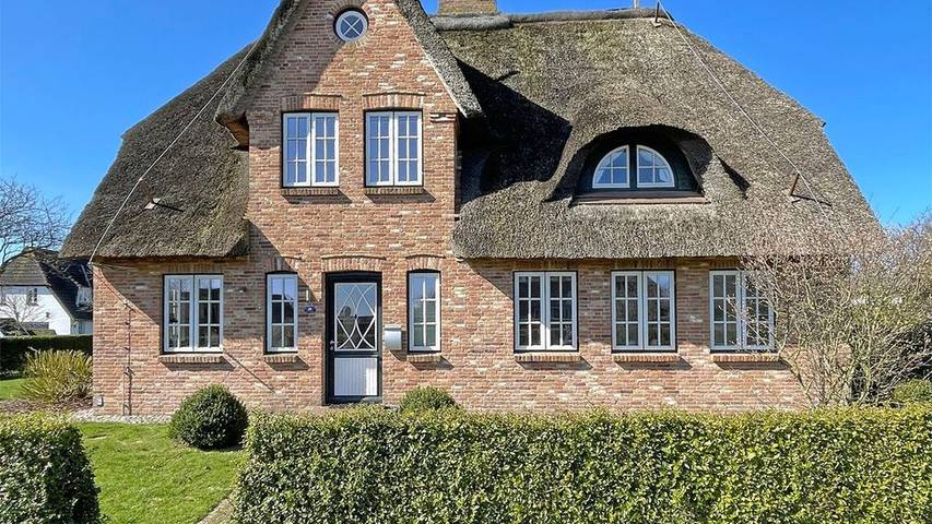 Ferienhaus für 4 Personen, mit Terrasse und Garten sowie Sauna in Utersum - 2